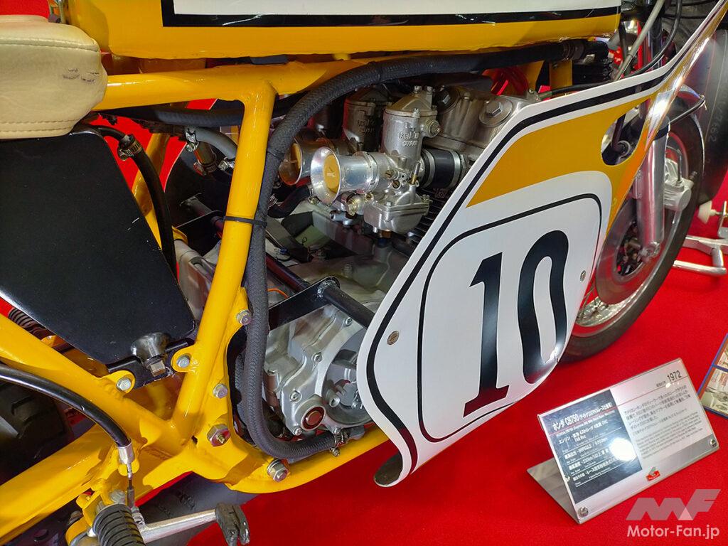 「“ポップ・ヨシムラ”が手掛けた世界初の集合管を装着したホンダ ドリームCB750FOURレーサー。1986年デイトナ＆8耐出場のヨシムラスズキGSX-R750もあり｜モーターサイクルショー2024」の9枚目の画像
