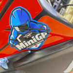 「10～14歳が対象！　MotoGPの登竜門「FIM MiniGP（ミニGP）」、年間エントリー費はマシン貸出＆整備費・タイヤ1セット・保険料込で33万円」の19枚目の画像ギャラリーへのリンク