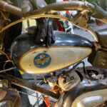 「1950年代にバイクメーカーだった老舗「コミネ」の超お宝車2台！　50ccの巨人（ジャイアント）号／125ccのKB-1｜モーターサイクルショー2024」の3枚目の画像ギャラリーへのリンク
