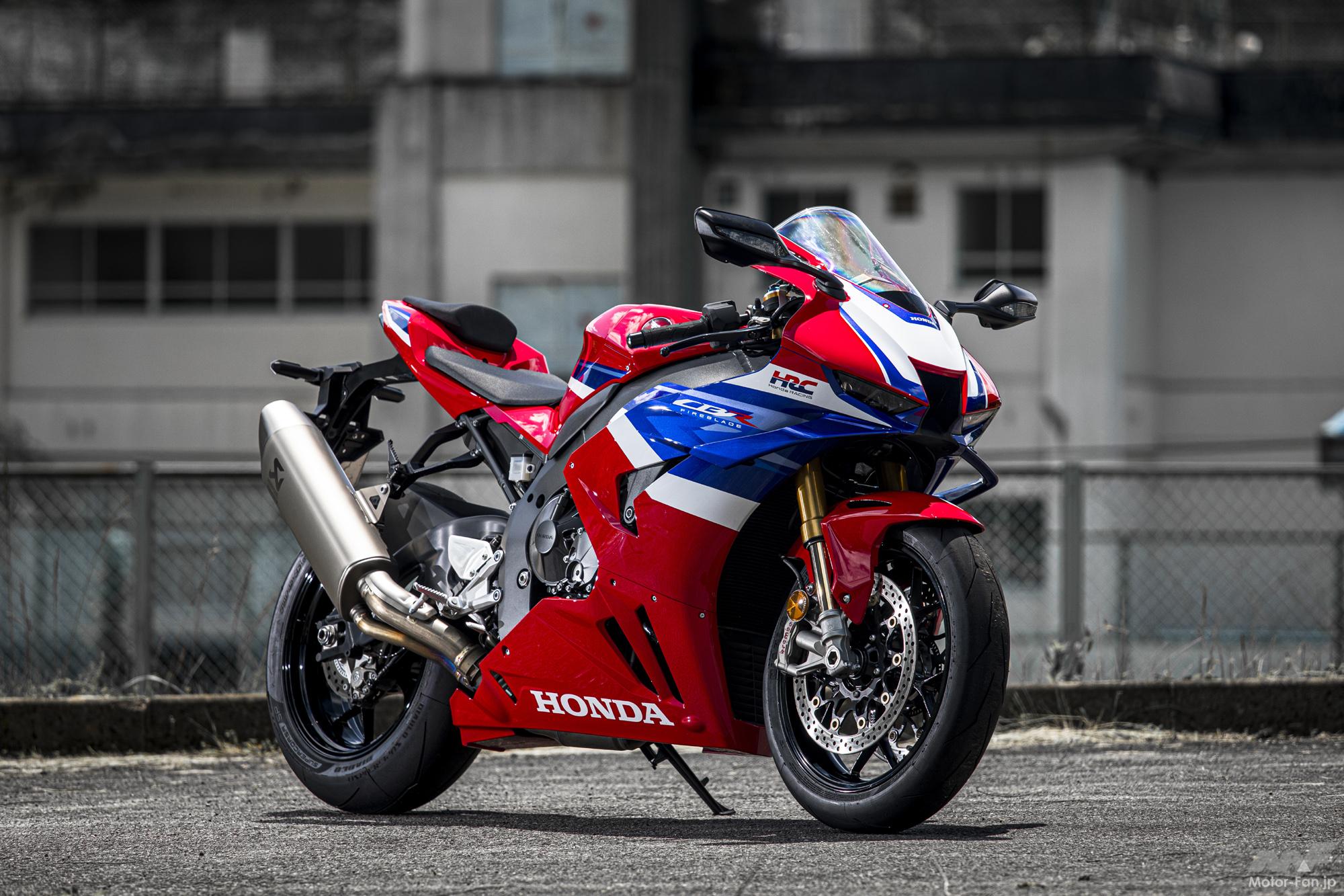 「ホンダ・CBR1000RR-R FIREBLADE SPで郊外を疾走。｜高回転型エンジンとは思えぬ、大人びたパワー特性でした！」の8枚めの画像