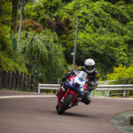 「ホンダ・CBR1000RR-R FIREBLADE SPで郊外を疾走。｜高回転型エンジンとは思えぬ、大人びたパワー特性でした！」の15枚目の画像ギャラリーへのリンク