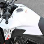 「ルックスはアドベンチャーツアラー。でも本質はオンロード指向のベーシックモデル？　ホンダNX400　1000kmガチ試乗【3／3】　」の10枚目の画像ギャラリーへのリンク