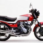 「1981年発売の超お宝ビンテージモデル！ホンダCBX400F（1型）1/12スケールの完成品モデル｜アオシマ」の12枚目の画像ギャラリーへのリンク