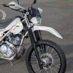 「シート高が低めのトレッキング向きバイク｜カワサキKLX230 シェルパがツーリングの楽しさを広げる！」の4枚目の画像ギャラリーへのリンク