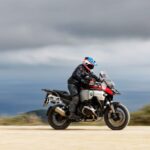 「クラッチレバーが無いんです！　オートマチック変速のBMW、R1300GSアドベンチャー｜海外試乗記」の14枚目の画像ギャラリーへのリンク