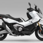 「ヘッドライトが一新！　ホンダ、大型クロスオーバーモデル「X-ADV」を発売」の6枚目の画像ギャラリーへのリンク