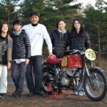 「昭和バイク話｜65年ぶりに聖地に帰還した2ストパラレルツイン、浅間仕様のヤマハYDS1｜2024年のグリズリーカップ・浅間T.T.に参加したヴィンテージレーサ【1／3】」の14枚目の画像ギャラリーへのリンク