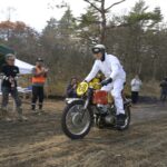 「昭和バイク話｜65年ぶりに聖地に帰還した2ストパラレルツイン、浅間仕様のヤマハYDS1｜2024年のグリズリーカップ・浅間T.T.に参加したヴィンテージレーサ【1／3】」の20枚目の画像ギャラリーへのリンク