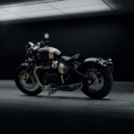 「トライアンフからシリアルナンバー入りの限定車。新型「BONNEVILLE BOBBER TFC」を発表」の3枚目の画像ギャラリーへのリンク