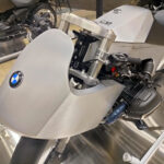 「BMWモトラッドジャパンのR12カスタムプロジェクト。MOONEYESはアルミ外装でスピード感を表現｜ヨコハマ・ホットロッド・カスタムショー2024」の6枚目の画像ギャラリーへのリンク