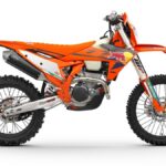 「グラフィックが違う、装備も特別！　KTM、MY2025 KTM・EXC CHAMPIONS EDITIONシリーズを発表」の2枚目の画像ギャラリーへのリンク