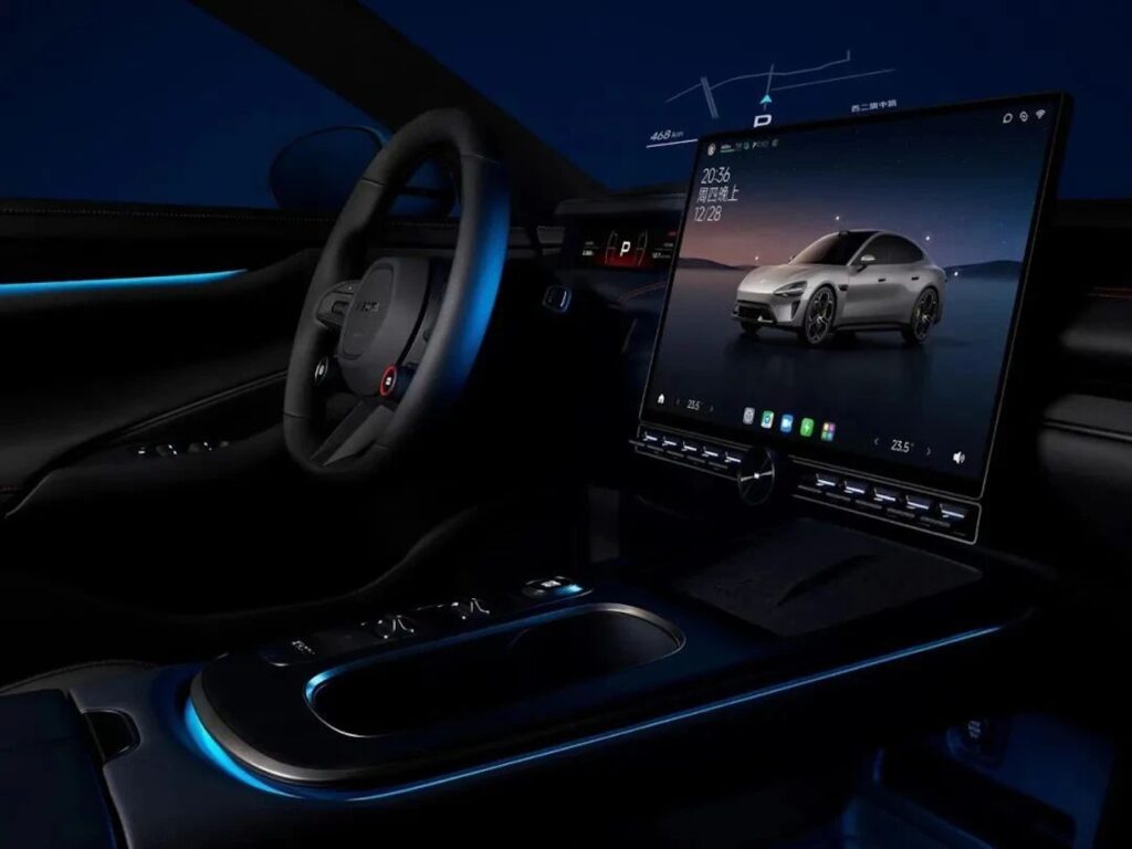 「プロのカーデザイン界で批判されているXiami(シャオミ)SU7について、元BMW i8のデザイナーはどう思うか？《What does the BMW i8 designer think about the Xiaomi SU7, which has been criticized in professional car design circle?》」の4枚目の画像