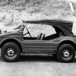 【ポルシェ図鑑】「ポルシェ Typ 597 ヤークトヴァーゲン（1956）」カイエンやマカンのルーツ。 - GQW_Porsche_zukan08
