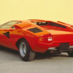 ランボルギーニの象徴「カウンタック LP400」の誕生秘話（1973-1978）【ランボルギーニ ヒストリー】 - Lamborghini_Countach_LP_400_GENROQ_267309-min