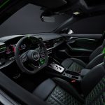 「新型アウディ RS 3 スポーツバック／セダン、デビュー！ 最高出力400p、最高速度290km/hにドリフトモードも採用」の20枚目の画像ギャラリーへのリンク