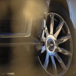 「新型キャデラック エスカレード｜維持費・燃費・価格【2021年版】」の21枚目の画像ギャラリーへのリンク