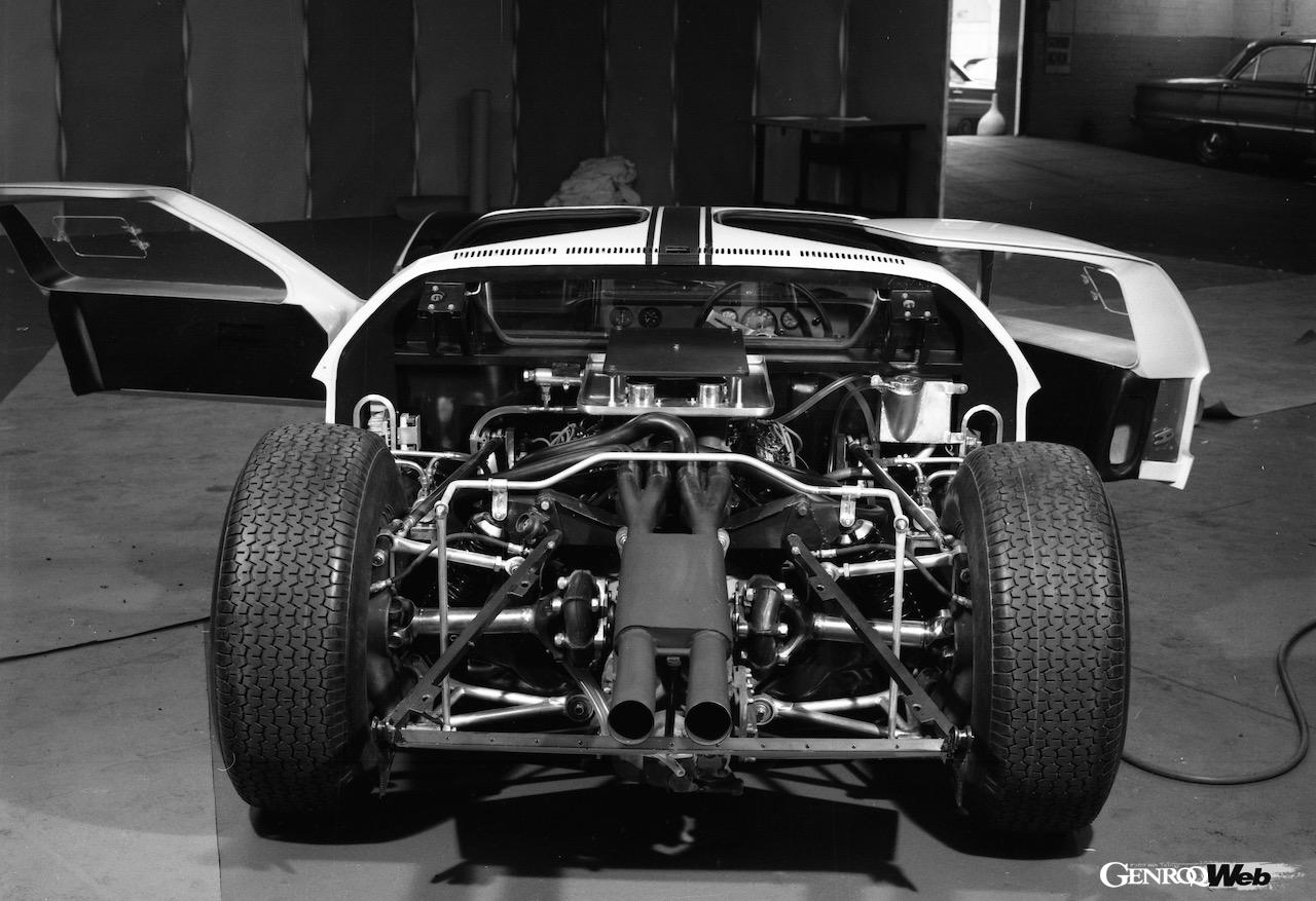 「フォード GT ’64 プロトタイプ ヘリテージ エディション登場！ 1964年のプロトタイプをオマージュ」の31枚目の画像