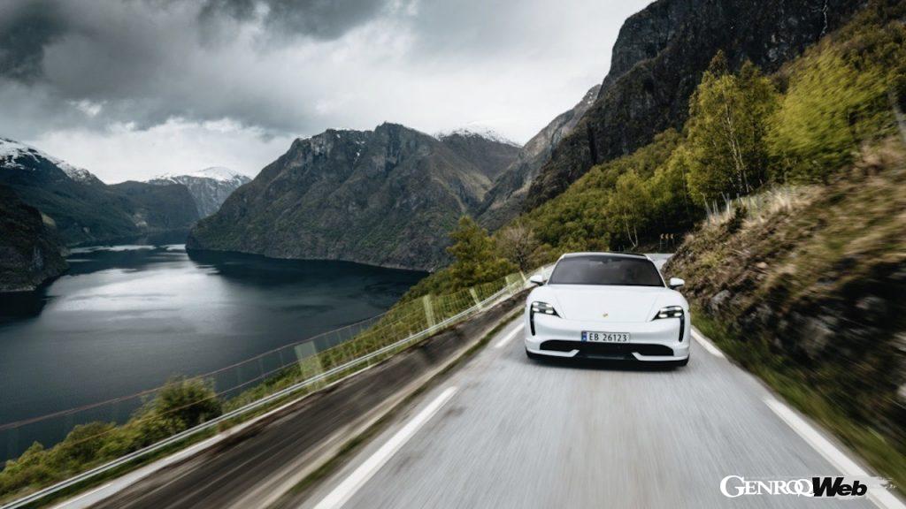 北欧ノルウェーで高人気を集めるポルシェのフル電動モデル「タイカン」と「タイカン クロスツーリスモ」