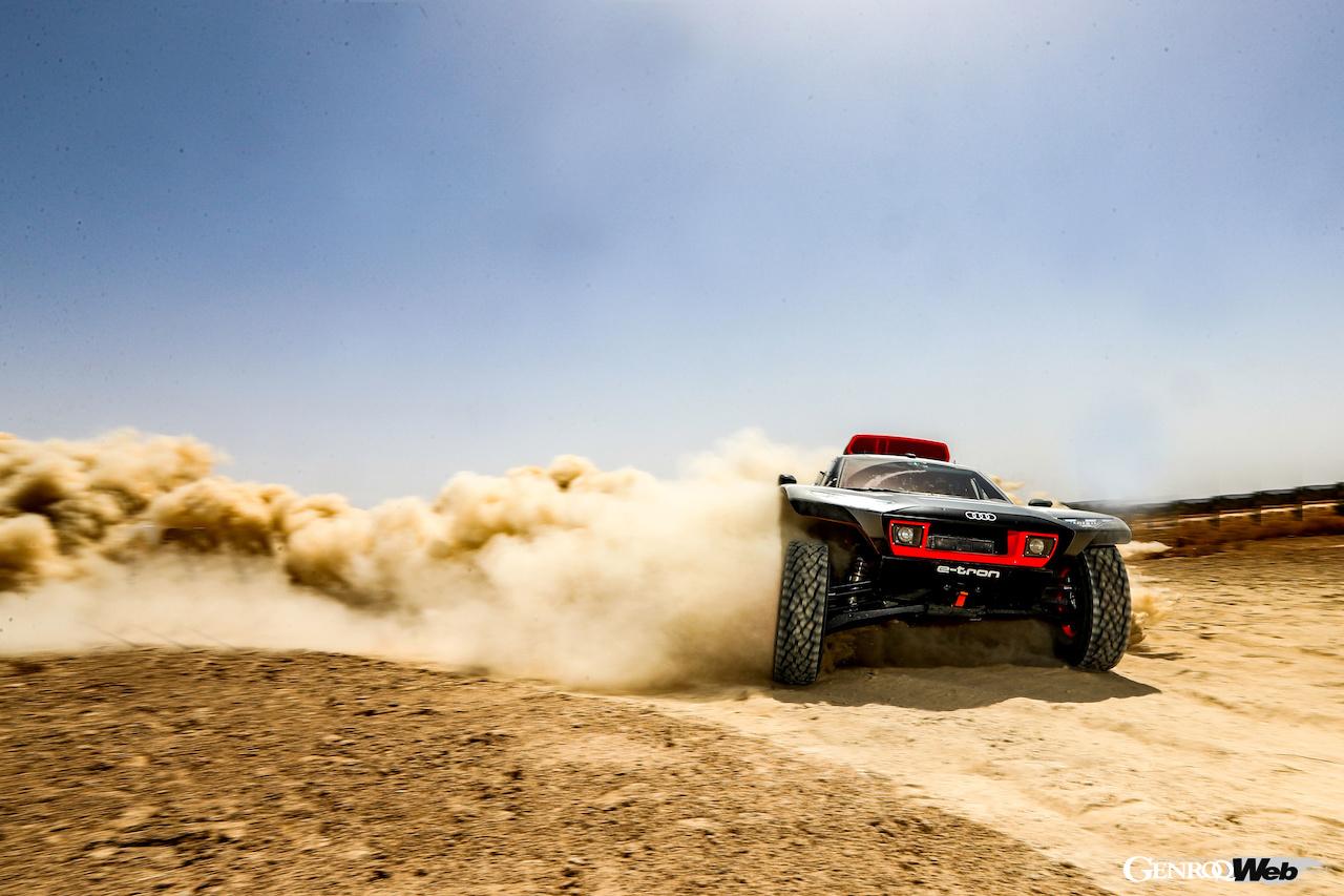「ダカールを目指すアウディRS Q e-tron。「砂漠で充電」を可能にした電動ラリーマシンがモロッコを走る」の8枚目の画像
