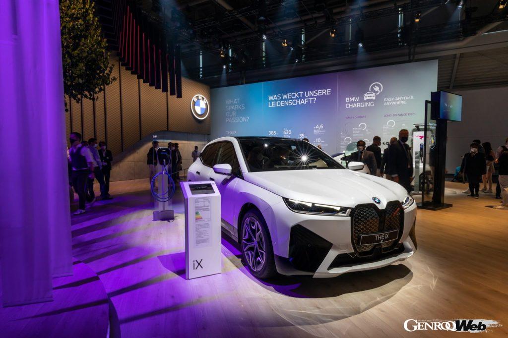 「BMW iXという名のSAVが未来の“駆けぬける歓び”を切り拓く 【IAAモビリティレポート】」の2枚目の画像