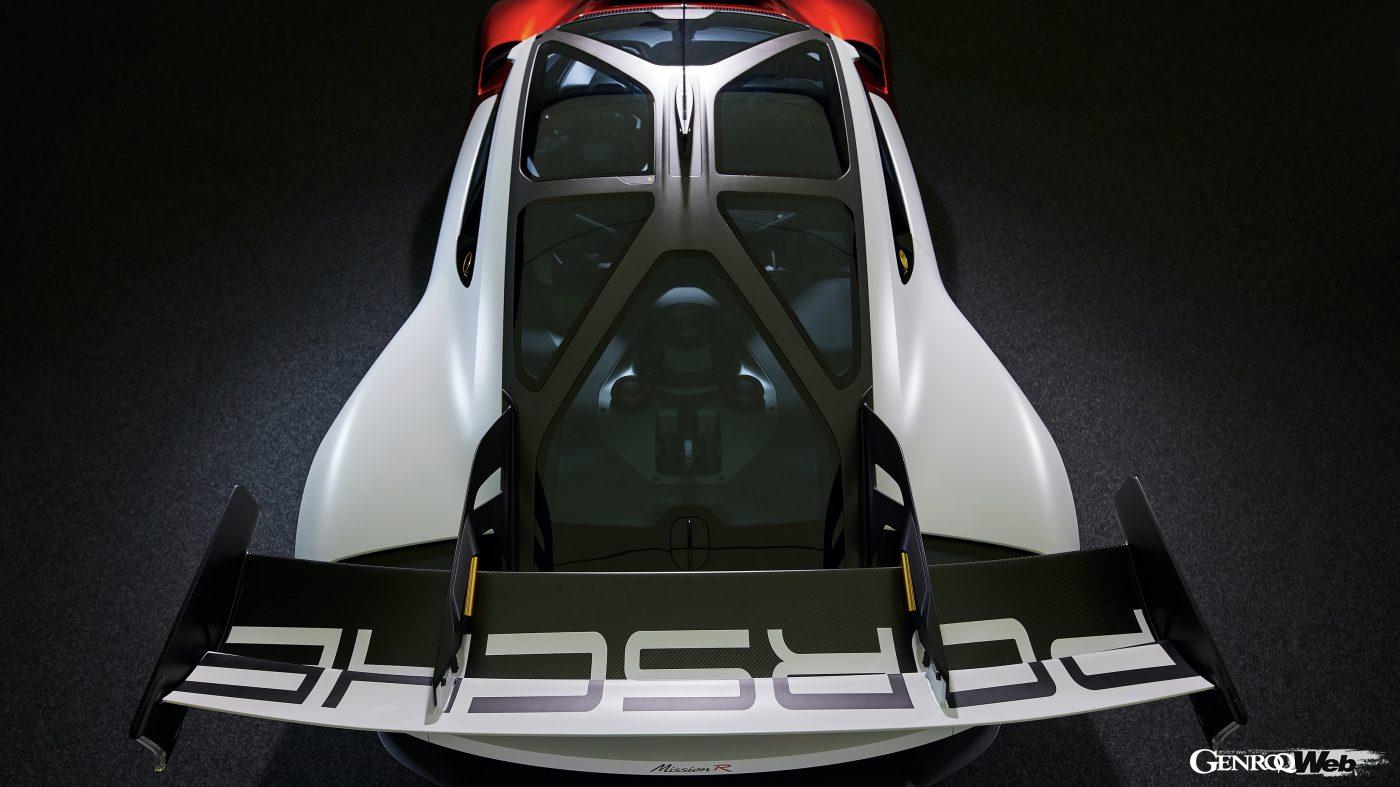 「ポルシェ、最新コンセプトカー「ミッションR」をワールドプレミア！」の9枚目の画像