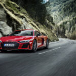 「アウディ R8のRWDモデルがパワーアップ！ 自然吸気V10を味わい尽くせるスーパースポーツ」の2枚目の画像ギャラリーへのリンク