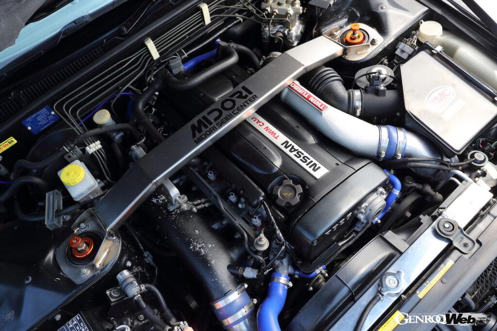 日産スカイライン GT-R R32型のエンジンコンパートメント