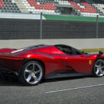 「フェラーリの最新限定モデル「デイトナ SP3」デビュー！ スタイリング編  【動画】」の9枚目の画像ギャラリーへのリンク