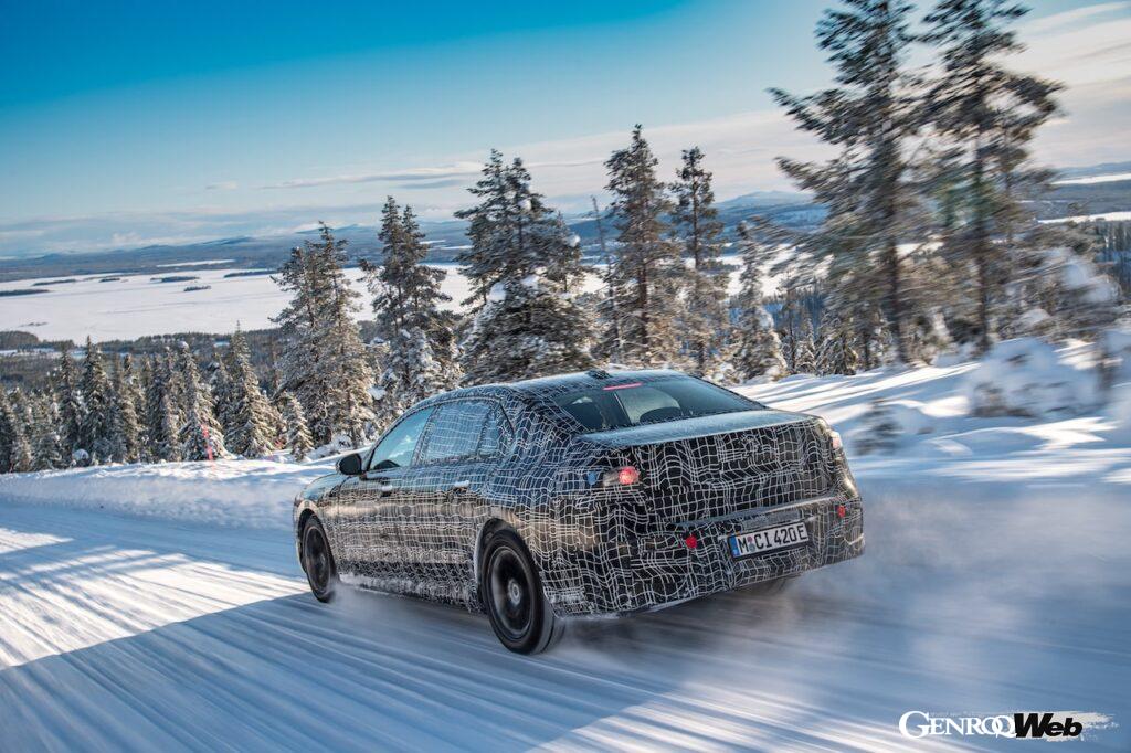 電動ラグジュアリーサルーン「BMW i7」、2022年の発表に向けて北極圏でテストを敢行