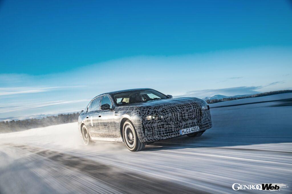 「電動ラグジュアリーサルーン「BMW i7」、ワールドプレミアに向けて北極圏でテストを敢行」の16枚目の画像