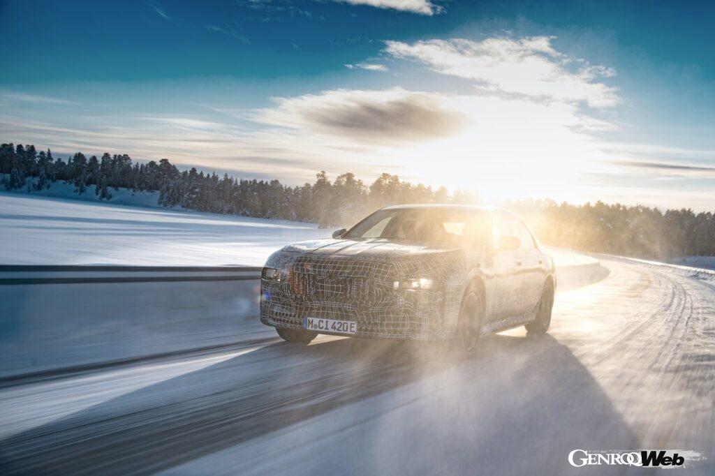 「電動ラグジュアリーサルーン「BMW i7」、ワールドプレミアに向けて北極圏でテストを敢行」の18枚目の画像
