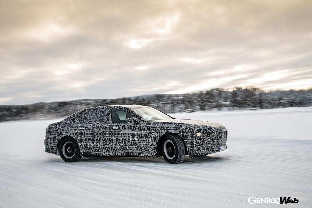 「電動ラグジュアリーサルーン「BMW i7」、ワールドプレミアに向けて北極圏でテストを敢行」の19枚目の画像
