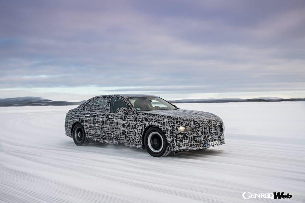 「電動ラグジュアリーサルーン「BMW i7」、ワールドプレミアに向けて北極圏でテストを敢行」の20枚目の画像