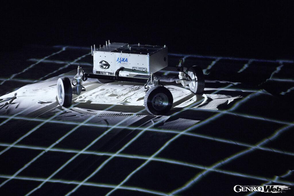 「ニッサンの技術が宇宙へ！ JAXAと共同研究中の月面ローバ試作機を公開 【動画】」の13枚目の画像