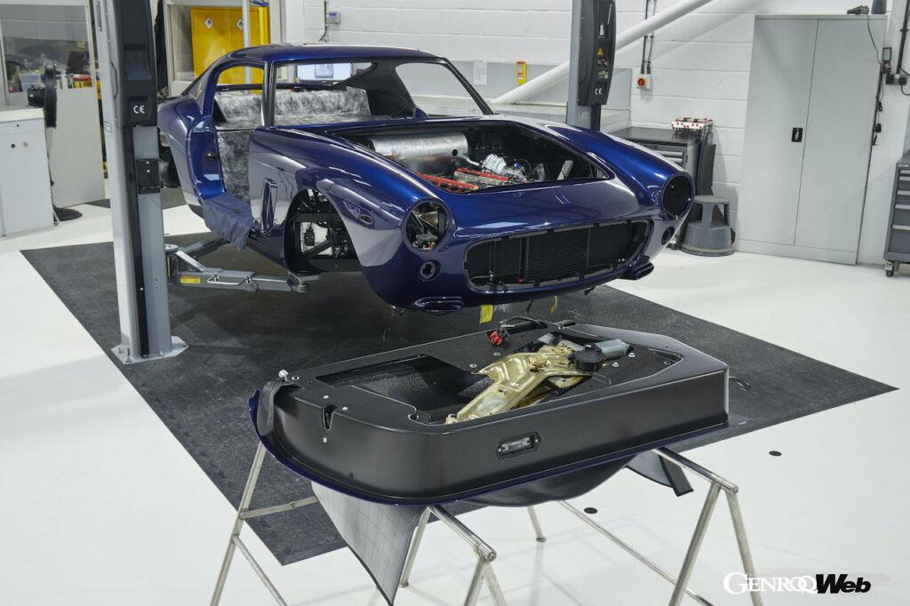 RML ショートホイールベースの完成間近、プレ生産モデル「Car Zero」にV12エンジン搭載