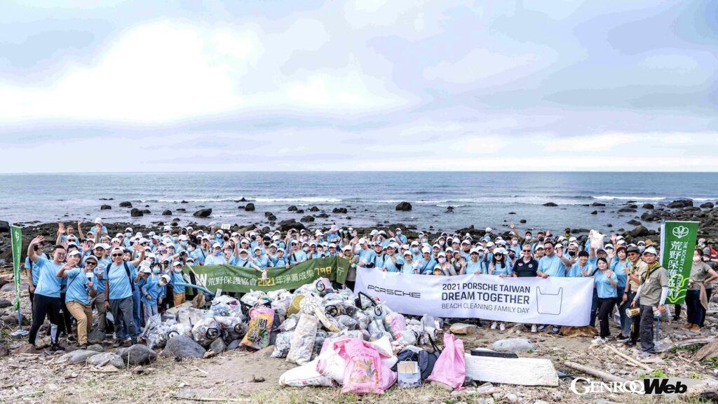 台湾では現地のボランティア団体と協力し、従業員が参加したビーチクリーニングイベントを開催した。