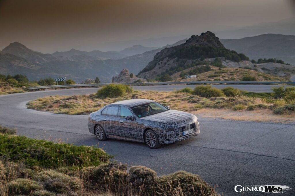 「BMWのフラッグシップEV「i7」が開発最終段階に突入！ 数万kmの過酷なテストを経て2022年リリース」の14枚目の画像