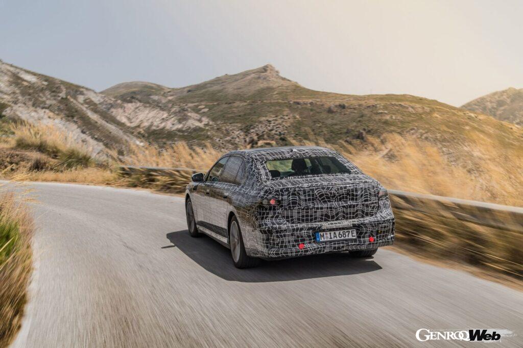 「BMWのフラッグシップEV「i7」が開発最終段階に突入！ 数万kmの過酷なテストを経て2022年リリース」の3枚目の画像