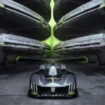 「プジョー 9X8の最新写真公開！ 野心的なハイブリッドハイパーカーをデザインディレクターが解説 【動画】」の13枚目の画像ギャラリーへのリンク