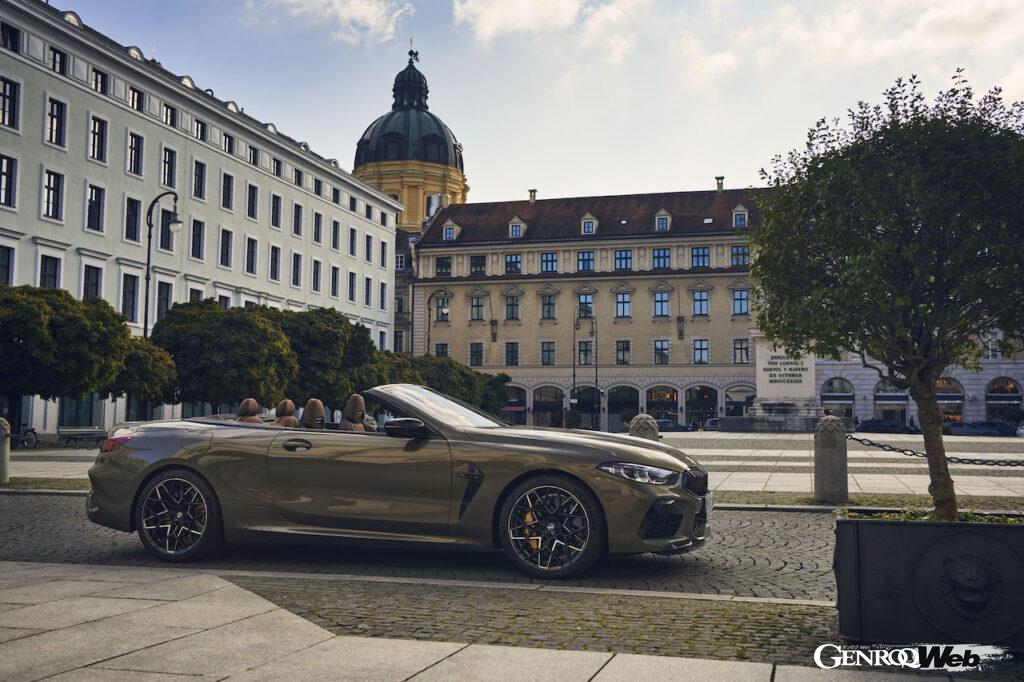 「BMW M8 コンペティション・シリーズに改良新型がデビュー！ 新色の追加&コクピットの機能性を向上 【動画】」の2枚目の画像