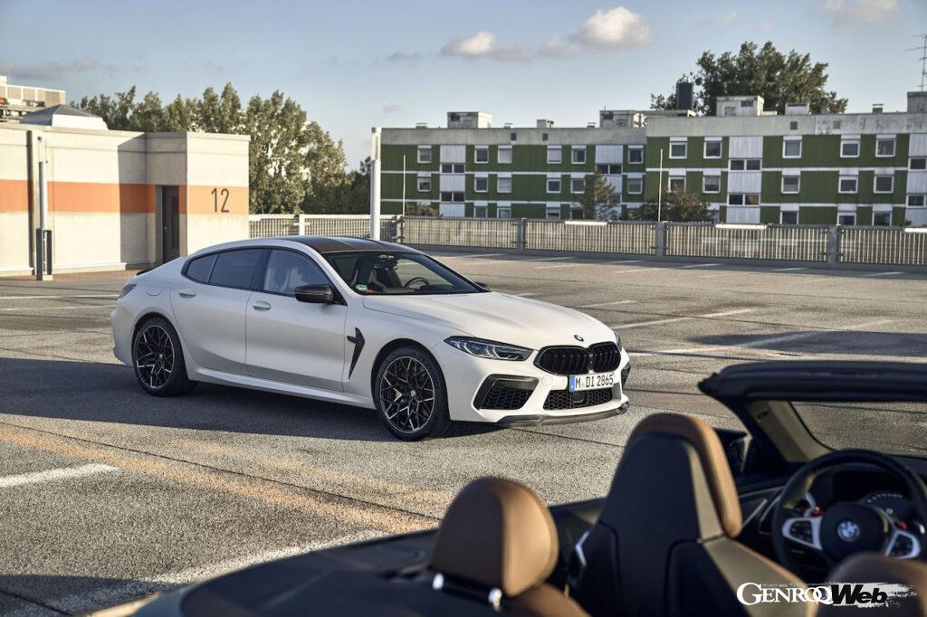 「BMW M8 コンペティション・シリーズに改良新型がデビュー！ 新色の追加&コクピットの機能性を向上 【動画】」の49枚目の画像