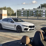 「BMW M8 コンペティション・シリーズに改良新型がデビュー！ 新色の追加&コクピットの機能性を向上 【動画】」の49枚目の画像ギャラリーへのリンク