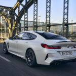 「BMW M8 コンペティション・シリーズに改良新型がデビュー！ 新色の追加&コクピットの機能性を向上 【動画】」の53枚目の画像ギャラリーへのリンク