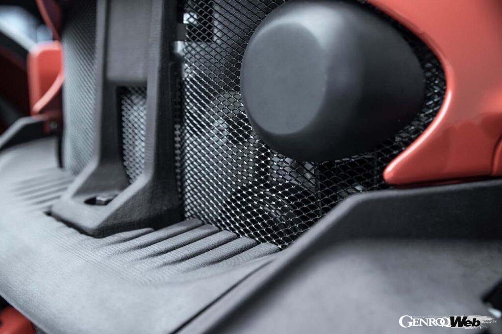 「モーガン スーパー3デビュー！ 完全刷新した伝統の3輪モデルはフォード製直3エンジンを搭載 【動画】」の60枚目の画像