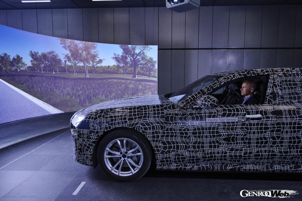 「BMW i7は「究極の静音性能」を目指す。EV特有のノイズを解消する方法とは？」の13枚目の画像
