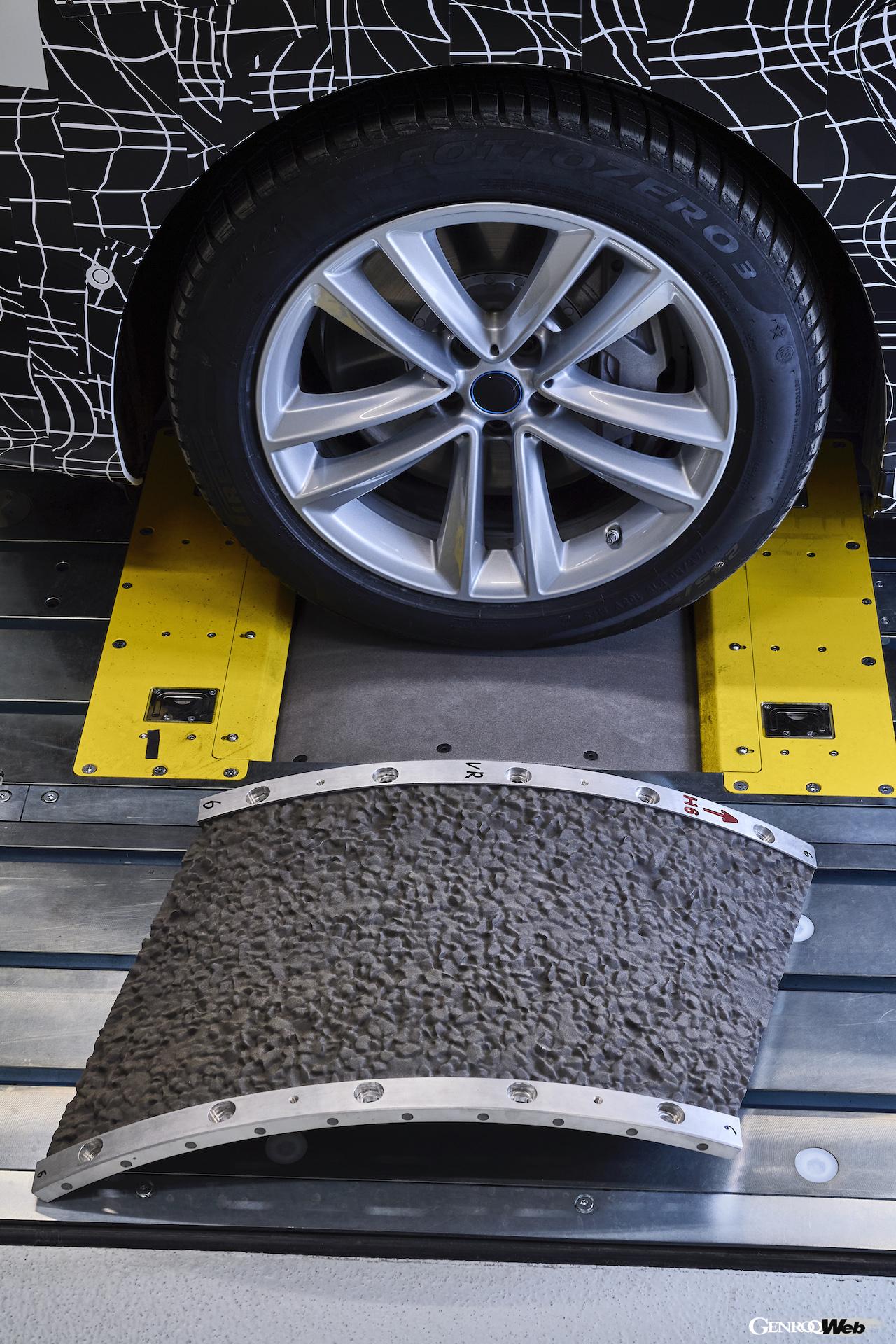 BMW i7は「究極の静音性能」を目指す。EV特有のノイズを解消する方法とは？ 画像ギャラリー ( 7枚目 / 全29枚