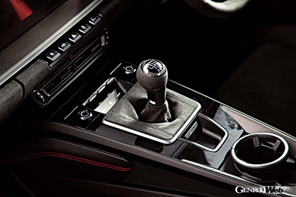 「選ぶべき「GTS」はどちらか？ ポルシェ 911 カレラ GTSと718 ケイマン GTS 4.0を比較試乗！」の2枚目の画像