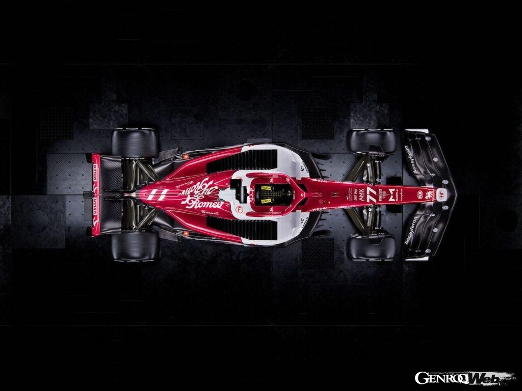 「アルファロメオ、2022年シーズンに向けた新規定F1マシン「C42」を公開 【動画】」の10枚目の画像
