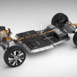 ボルボ、新たなワイヤレス充電技術の耐久実証テストをスタート。北欧最大のタクシー業者とタッグ - Volvo XC40 Recharge Battery Package