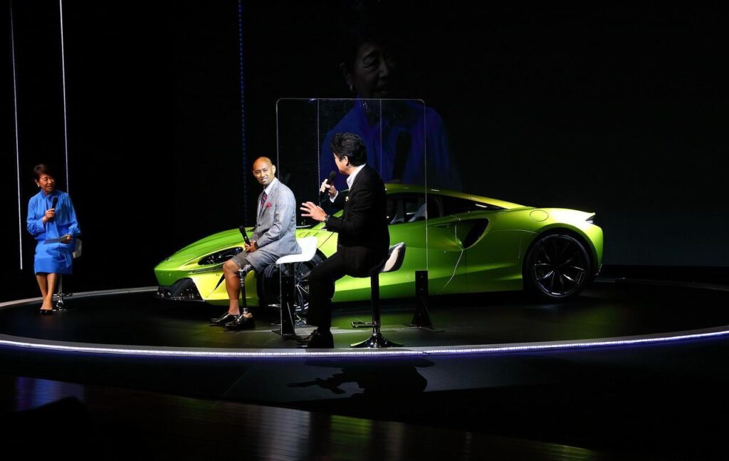 「マクラーレンの最新PHEVスーパースポーツ「アルトゥーラ」、本体価格は2965万円から」の1枚目の画像